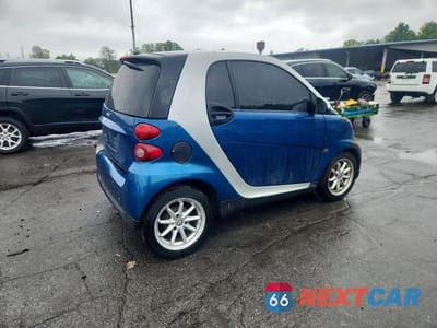 Trzecie zdjęcie samochodu z tyłu: 2008 SMART FORTWO PURE VIN:WMEEJ31XX8K142664 - miniatura