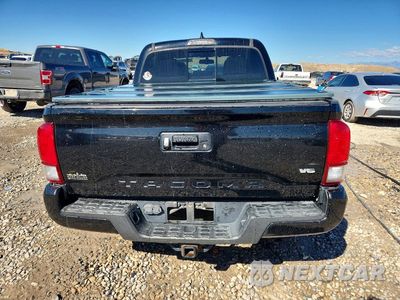 Zdjęcie 6 z 12 samochodu: 2017 TOYOTA TACOMA TRD SPORT VIN:3TMCZ5AN6HM054549 - miniatura