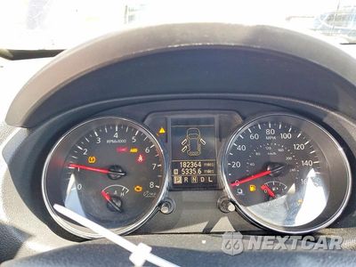 Zdjęcie 9 z 12 samochodu: 2013 NISSAN ROGUE S VIN:JN8AS5MV7DW633636 - miniatura