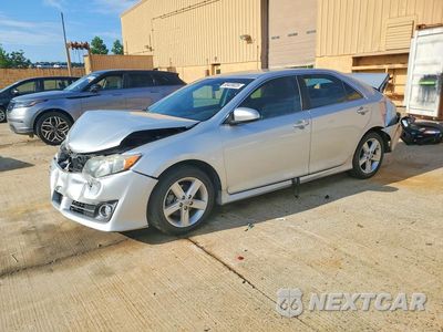 2014 TOYOTA CAMRY SE 4T1BF1FK4EU332363 - główne zdjęcie licytacji z USA - miniatura