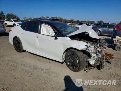 Czwarte zdjęcie samochodu z boku: 2025 TOYOTA CAMRY XSE VIN:4T1DAACKXSU037145 - miniatura