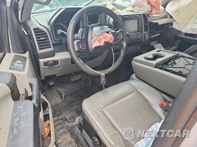 Zdjęcie 8 z 12 samochodu: 2019 FORD F350 SUPER DUTY VIN:1FT8W3BT2KED51122 - miniatura