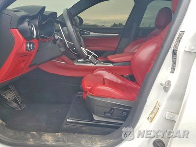 Zdjęcie 7 z 13 samochodu: 2021 ALFA ROMEO STELVIO TI VIN:ZASPAKBN7M7D03068 - miniatura