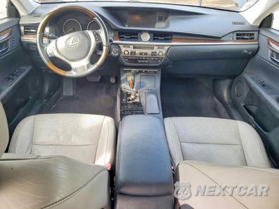 Zdjęcie 8 z 13 samochodu: 2014 LEXUS ES 350 VIN:JTHBK1GG9E2124628 - miniatura