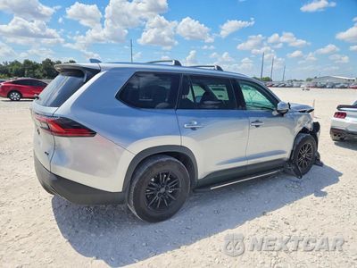 Trzecie zdjęcie samochodu z tyłu: 2026 TOYOTA GRAND HIGHLANDER XLE VIN:5TDAAAA57TS043429 - miniatura