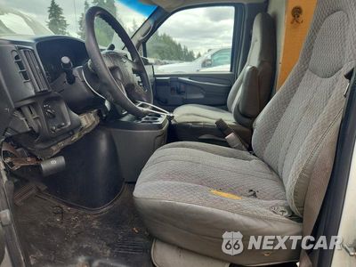 Zdjęcie 7 z 13 samochodu: 2007 CHEVROLET EXPRESS BOX TRUCK VIN:1GBJG31UX71104846 - miniatura