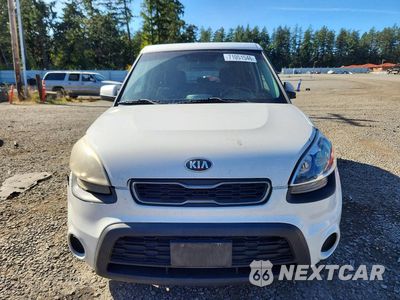 Piąte zdjęcie samochodu w środku: 2013 KIA SOUL + VIN:KNDJT2A66D7534854 - miniatura