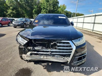 Piąte zdjęcie samochodu w środku: 2017 AUDI Q7 PRESTIGE VIN:WA1VAAF7XHD021904 - miniatura
