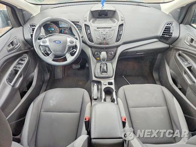 Zdjęcie 8 z 12 samochodu: 2016 FORD ESCAPE S VIN:1FMCU0F76GUC52730 - miniatura