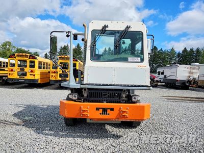 Piąte zdjęcie samochodu w środku: 2022 TERMINAL INVESTMENT CORP YARD TRUCK VIN:1T9TSTA80NR825014 - miniatura