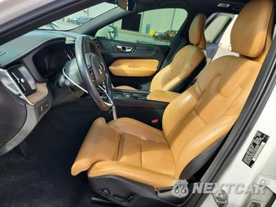 Zdjęcie 7 z 13 samochodu: 2019 VOLVO XC60 T6 INSCRIPTION VIN:LYVA22RL0KB239190 - miniatura