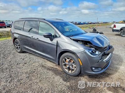 Czwarte zdjęcie samochodu z boku: 2019 CHRYSLER PACIFICA TOURING L VIN:2C4RC1BG7KR548570 - miniatura