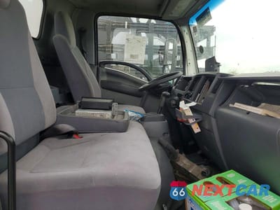 Zdjęcie 11 z 13 samochodu: 2017 ISUZU NPR HD BOX TRUCK VIN:JALC4W16XH7003190 - miniatura