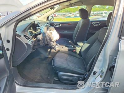 Zdjęcie 7 z 12 samochodu: 2019 NISSAN SENTRA SV VIN:3N1AB7AP2KY400608 - miniatura