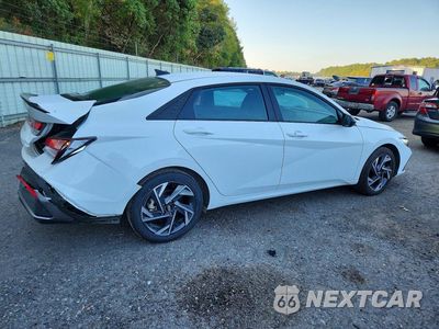 Trzecie zdjęcie samochodu z tyłu: 2025 HYUNDAI ELANTRA SEL SPORT VIN:KMHLM4DG3SU059289 - miniatura