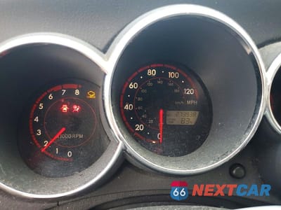 Zdjęcie 9 z 12 samochodu: 2005 TOYOTA MATRIX XR VIN:2T1KR32E65C394013 - miniatura
