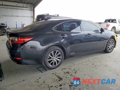 Trzecie zdjęcie samochodu z tyłu: 2016 LEXUS ES 300H VIN:JTHBW1GG6G2116333 - miniatura