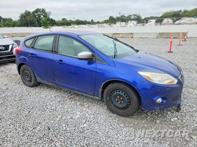 Czwarte zdjęcie samochodu z boku: 2012 FORD FOCUS SE VIN:1FAHP3K29CL233298 - miniatura