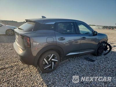 Trzecie zdjęcie samochodu z tyłu: 2025 NISSAN KICKS SV VIN:3N8AP6CA1SL313818 - miniatura