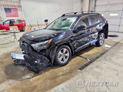 2025 TOYOTA RAV4 HYBRID XLE JTMRWRFV6SD602197 - główne zdjęcie licytacji z USA - miniatura