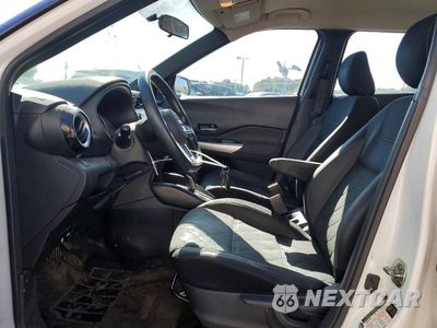 Zdjęcie 7 z 13 samochodu: 2019 NISSAN KICKS SV VIN:3N1CP5CU2KL534792 - miniatura