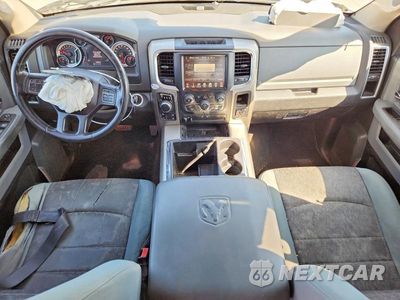 Zdjęcie 8 z 12 samochodu: 2013 RAM 1500 SLT VIN:1C6RR7TTXDS710035 - miniatura