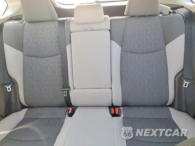 Zdjęcie 10 z 14 samochodu: 2021 TOYOTA RAV4 XLE VIN:2T3W1RFV5MW175070 - miniatura