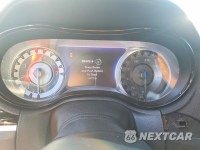 Zdjęcie 9 z 12 samochodu: 2018 CHRYSLER 300 S VIN:2C3CCAGG1JH149516 - miniatura