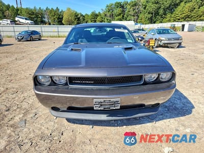 Piąte zdjęcie samochodu w środku: 2014 DODGE CHALLENGER SXT VIN:2C3CDYAG8EH203964 - miniatura