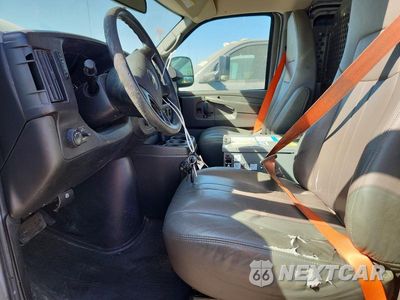 Zdjęcie 7 z 12 samochodu: 2015 CHEVROLET EXPRESS VIN:1GCWGFCF7F1221977 - miniatura