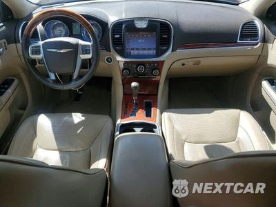 Zdjęcie 8 z 12 samochodu: 2011 CHRYSLER 300 LIMITED VIN:2C3CA5CG5BH529267 - miniatura