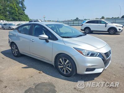 Czwarte zdjęcie samochodu z boku: 2020 NISSAN VERSA SV VIN:3N1CN8EVXLL893127 - miniatura