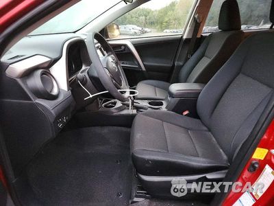Zdjęcie 7 z 13 samochodu: 2017 TOYOTA RAV4 LE VIN:JTMBFREV3HJ139688 - miniatura