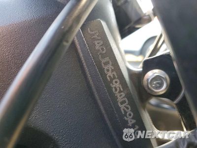 Zdjęcie 9 z 9 samochodu: 2005 YAMAHA YZFR6 L VIN:JYARJ06E95A029419 - miniatura
