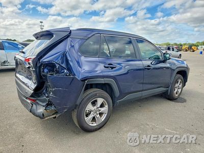 Trzecie zdjęcie samochodu z tyłu: 2025 TOYOTA RAV4 XLE VIN:2T3W1RFV8SW402278 - miniatura
