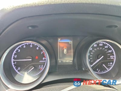 Zdjęcie 9 z 12 samochodu: 2018 TOYOTA CAMRY LE VIN:4T1B11HK6JU145132 - miniatura