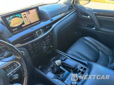 Zdjęcie 10 z 12 samochodu: 2018 LEXUS LX 570 VIN:JTJHY7AX2J4267048 - miniatura