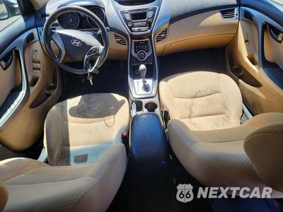 Zdjęcie 8 z 12 samochodu: 2013 HYUNDAI ELANTRA GLS VIN:5NPDH4AE7DH349192 - miniatura