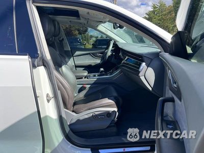Piąte zdjęcie samochodu w środku: 2019 AUDI Q8 PRESTIGE S-LINE VIN:WA1FVAF12KD013596 - miniatura