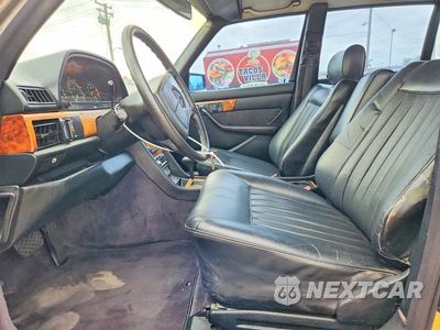 Zdjęcie 7 z 12 samochodu: 1985 MERCEDES-BENZ 500 SEL VIN:WDBCA37D3FA109137 - miniatura