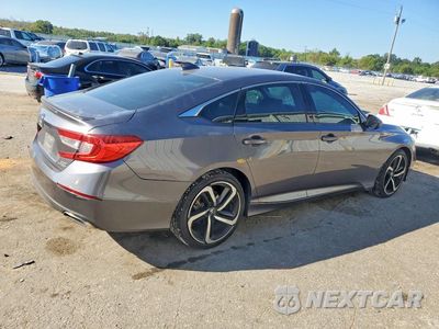 Trzecie zdjęcie samochodu z tyłu: 2018 HONDA ACCORD SPORT VIN:1HGCV2F30JA019155 - miniatura