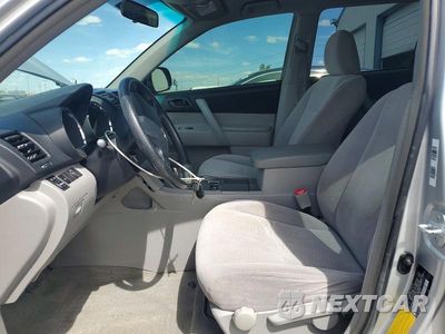 Zdjęcie 7 z 13 samochodu: 2008 TOYOTA HIGHLANDER BASE VIN:JTEES41A482044738 - miniatura
