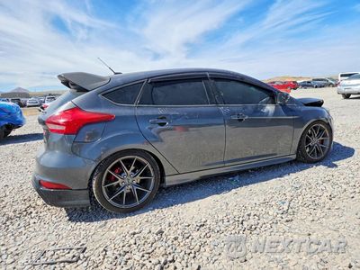 Trzecie zdjęcie samochodu z tyłu: 2018 FORD FOCUS ST VIN:1FADP3L9XJL312440 - miniatura