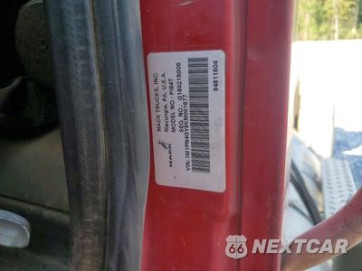 Zdjęcie 11 z 13 samochodu: 2019 MACK PINNACLE VIN:1M1PN4GY9KM001677 - miniatura