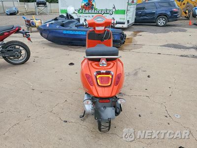 Czwarte zdjęcie samochodu z boku: 2024 VESPA PRIMAVERA/SPRINT 150 VIN:ZAPMD18G2R5100788 - miniatura