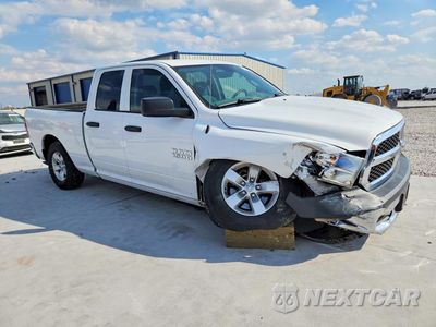 Czwarte zdjęcie samochodu z boku: 2018 RAM 1500 ST VIN:1C6RR6FG9JS201882 - miniatura