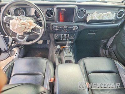 Zdjęcie 8 z 13 samochodu: 2018 JEEP WRANGLER UNLIMITED SAHARA VIN:1C4HJXEGXJW192959 - miniatura