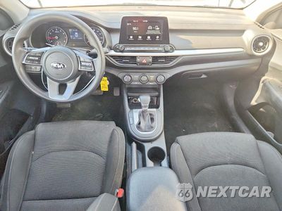 Zdjęcie 8 z 13 samochodu: 2020 KIA FORTE LXS VIN:3KPF24AD8LE142394 - miniatura