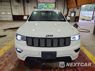 Piąte zdjęcie samochodu w środku: 2018 JEEP GRAND CHEROKEE LAREDO VIN:1C4RJFAG3JC388831 - miniatura