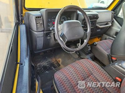 Zdjęcie 8 z 13 samochodu: 2000 JEEP WRANGLER / TJ SPORT VIN:1J4FA49S4YP754518 - miniatura